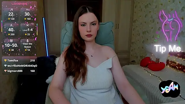 LoraTempt online show from 06.04.26