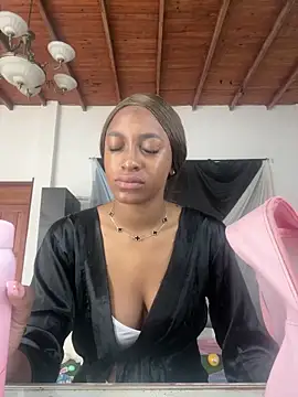 LiaTrainor online show from 03.26.26