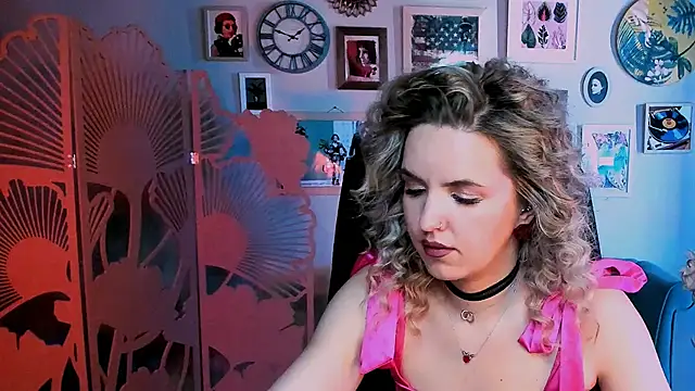 AliceSmite online show from 06.09.26
