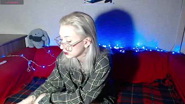  cute Erika  online show from 03.05.26