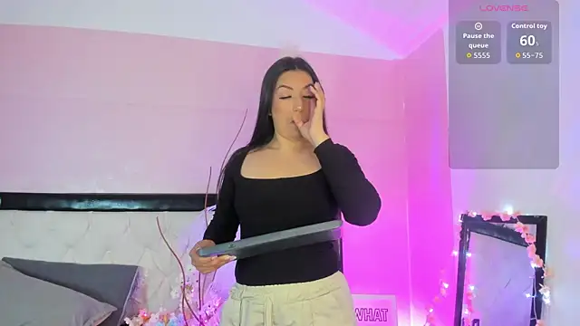 Emily Roussee online show from 04.11.26