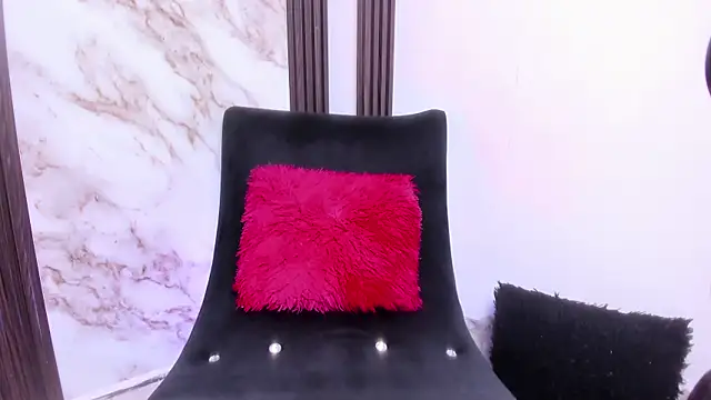 Snapshot of Nina_vegas chatting on 05.18.26 Nina vegas online show from 05.18.26