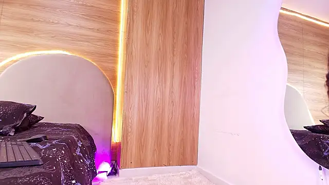 kiara lp online show from 03.27.26