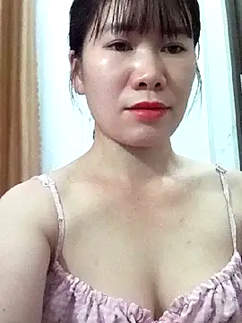 Snapshot of Bondgirl_9 chatting on 05.29.26 Bondgirl 9 online show from 05.29.26