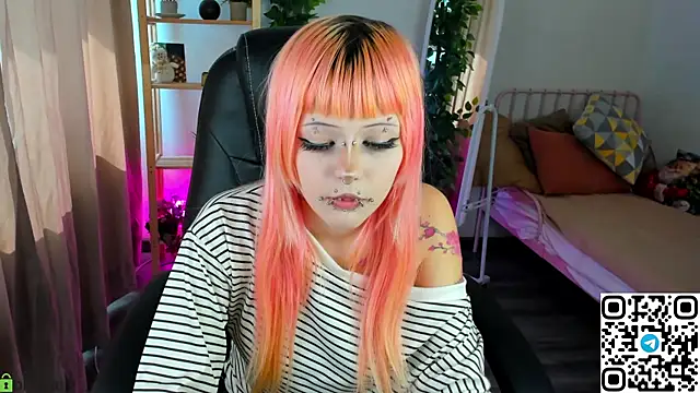 Necucuby online show from 05.04.26
