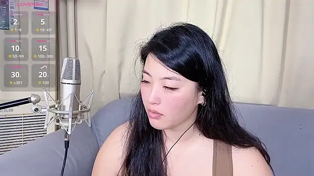 Tavie1744 online show from 04.13.26