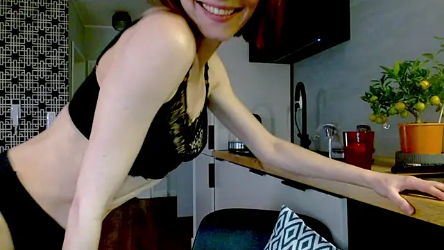 Snapshot of misssweet chatting on 05.08.26 misssweet online show from 05.08.26