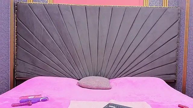 Kaely-Hot- online show from 03.12.26