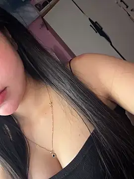 hot-cumplay online show from 03.04.26