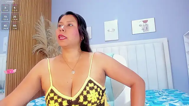 Anthonella Lux online show from 03.19.26