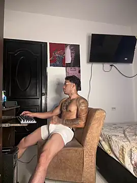 Kenny romano online show from 04.20.26