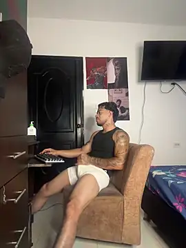 Snapshot of Kenny_romano chatting on 06.05.26 Kenny romano online show from 06.05.26