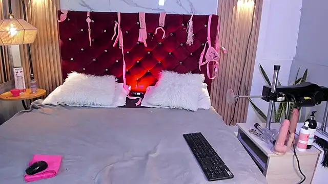 Dianna-Rosse online show from 04.20.26