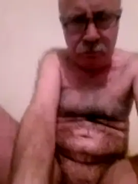 Snapshot of Cetin4 chatting on 04.21.26 Cetin4 online show from 04.21.26