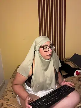 Chandra Yusef online show from 04.15.26