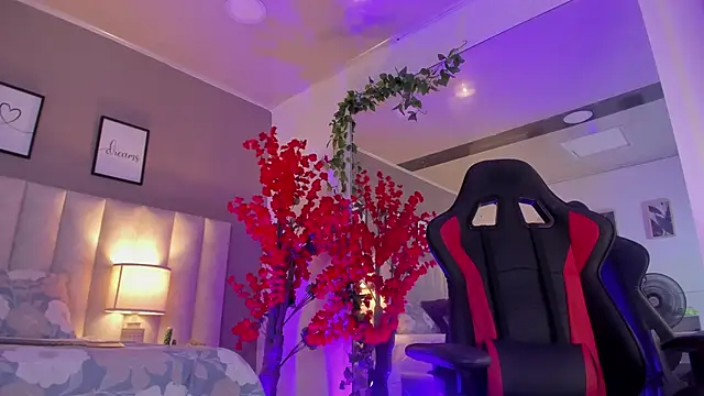 Kiara Kismet  online show from 03.04.26