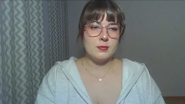 ClaraHard online show from 06.08.26