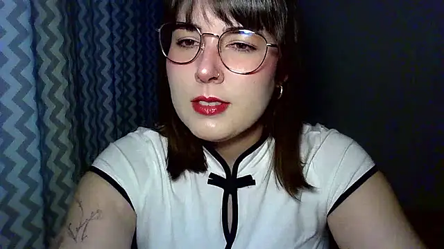 ClaraHard online show from 07.08.26