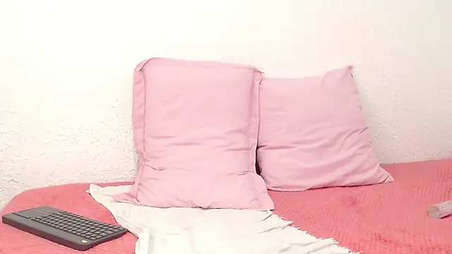 sexxylatinx1 online show from 07.28.26