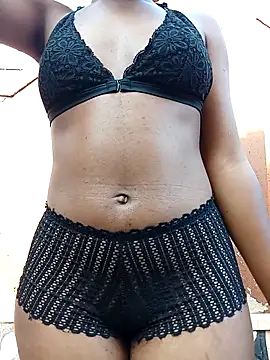 Snapshot of yellowjoy022 chatting on 03.13.26 yellowjoy022 online show from 03.13.26