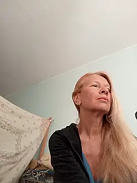 ViktoriaSexi1 online show from 05.06.26