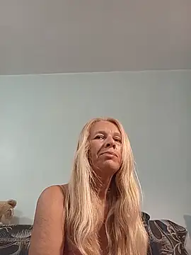 ViktoriaSexi1 online show from 05.27.26