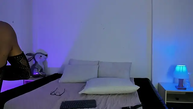 Eve-01 online show from 04.13.26