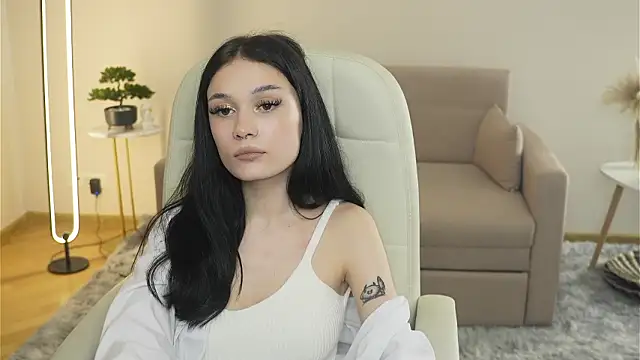 Snapshot of LynnCiprian chatting on 03.09.26 LynnCiprian online show from 03.09.26