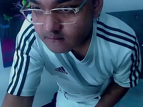 XNoahDeepThroatX online show from 03.12.26