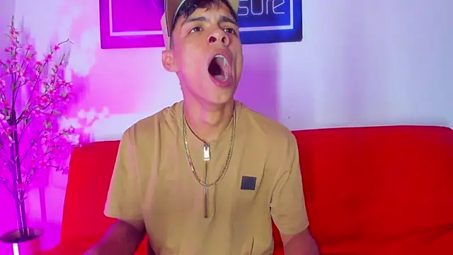 Naughty hot01 online show from 03.05.26