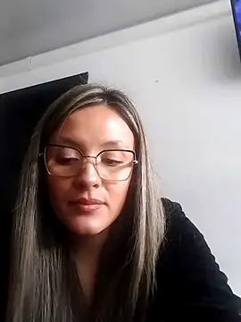 CynthiaMore online show from 05.18.26