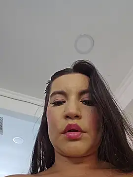 Pretty Julieta online show from 07.28.26