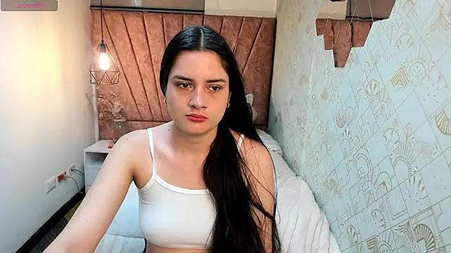 Zoe  Taylor   online show from 04.23.26