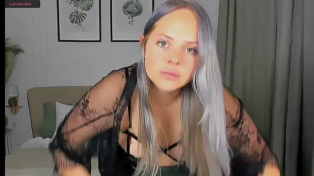 Nikolla  online show from 06.13.26