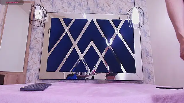 luci lane  online show from 03.07.26