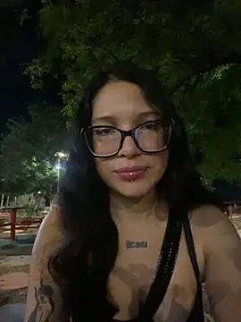 Petite Artemis online show from 04.07.26