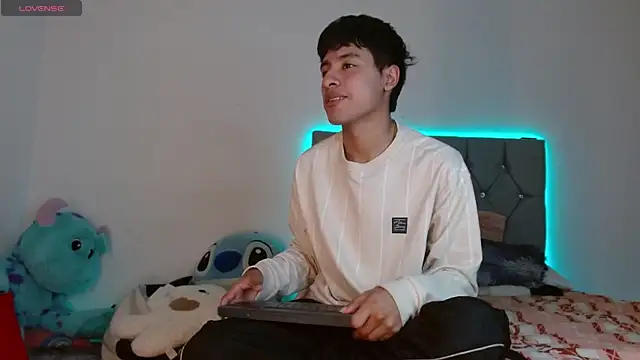 Snapshot of Sebas_fire4 chatting on 05.02.26 Sebas fire4 online show from 05.02.26