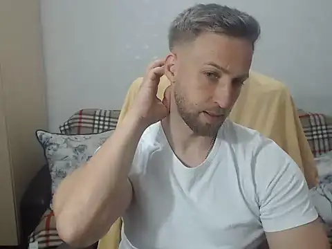 BlondEagleMuscle online show from 05.31.26