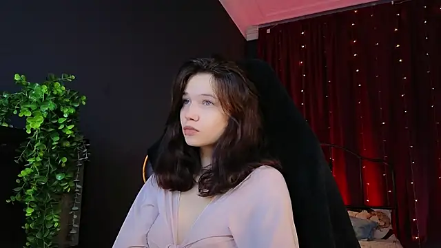 Snapshot of GG_Viper chatting on 07.19.26 GG Viper online show from 07.19.26