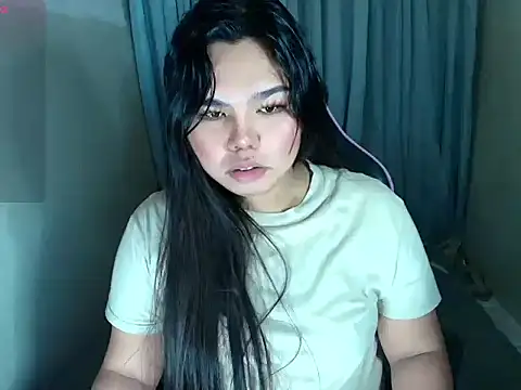 Snapshot of urasian_prettyrica chatting on 06.12.26 urasian prettyrica online show from 06.12.26
