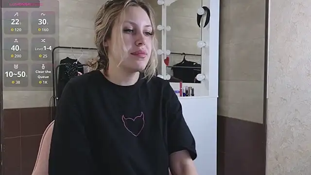  amymoore  online show from 04.23.26