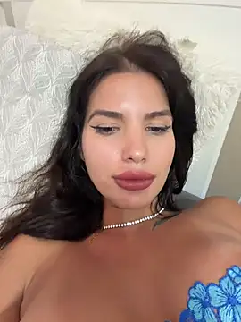 RaniaSnow online show from 07.25.26