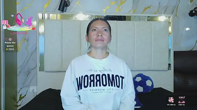 Chloe16  online show from 05.25.26
