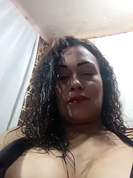 Snapshot of maroita chatting on 05.29.26 maroita online show from 05.29.26