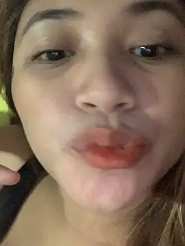 urcutiegelai online show from 03.15.26