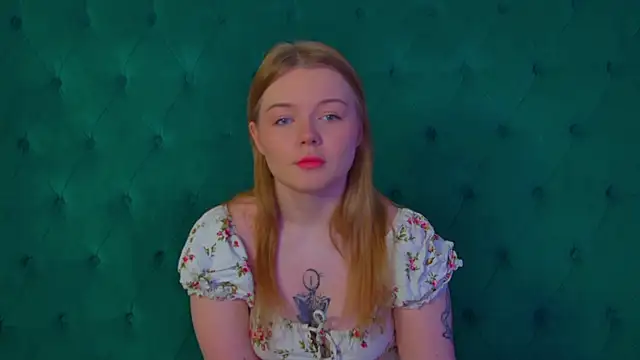 ElinaVale online show from 04.30.26