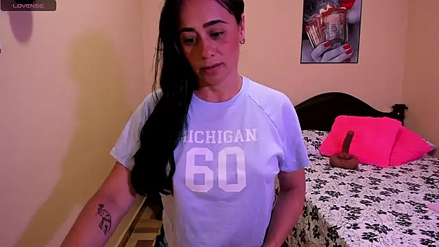 sara florez12 online show from 03.25.26