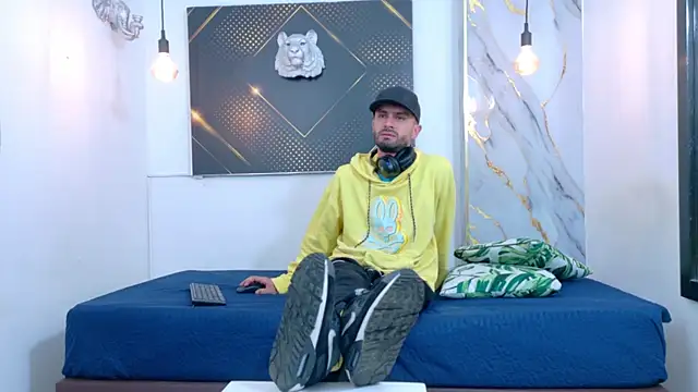 KingOfTemptation online show from 06.18.26