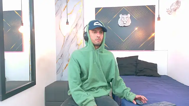 KingOfTemptation online show from 07.21.26