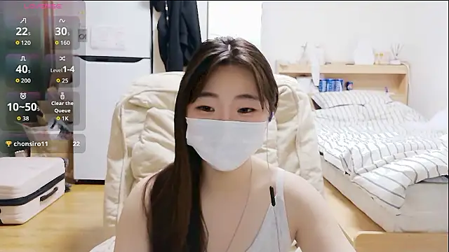 Berry Chuu online show from 05.05.26